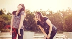 很多朋友都是从此绝交的。。故事很短，说穿